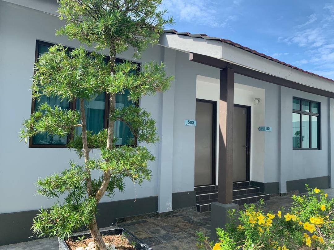 Desaru, Bayu Balau Beach Resort Bandar Penawar Kültér fotó